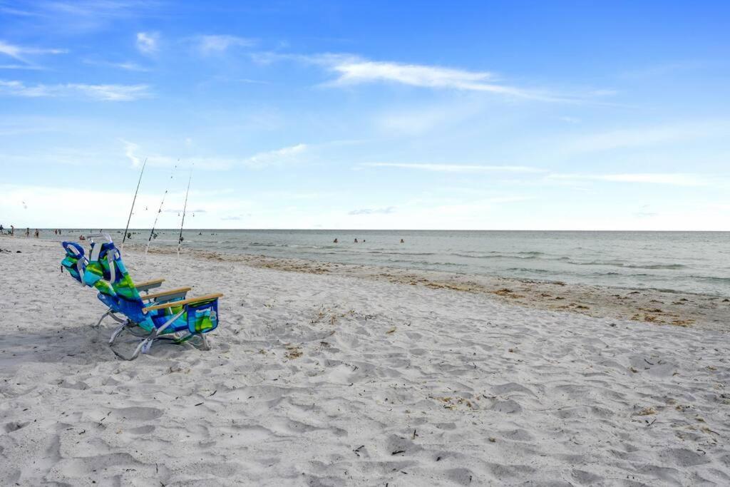 The Spanish Beach Home Only 10Mins From The Beach! 라르고 외부 사진